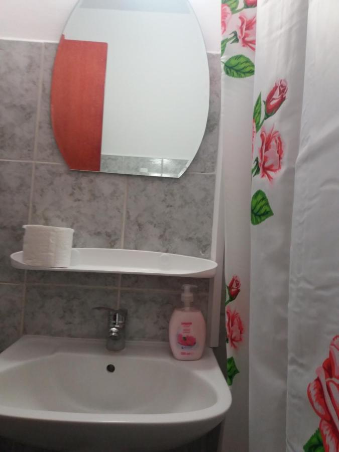 Ferienwohnung Cazare Neu-Arad Autostrada Exterior foto